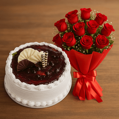 Blueberry cake with red rose bouquet