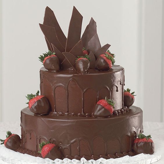Chocolate Strawberries Fruit Cake