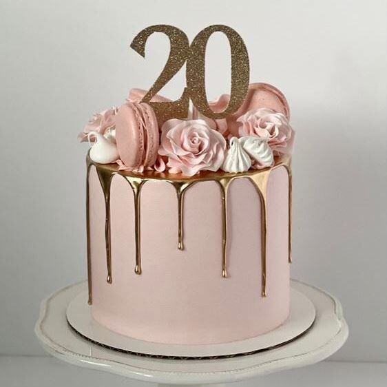 birthday girly drip cake with macarons