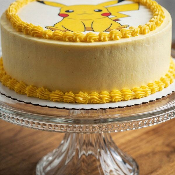pikachu photo print cake side view