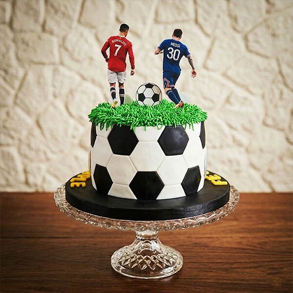 ronaldo and messi cake back view