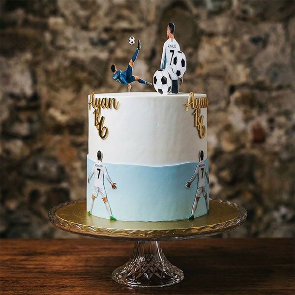 ronaldo bicycle kick cake side view