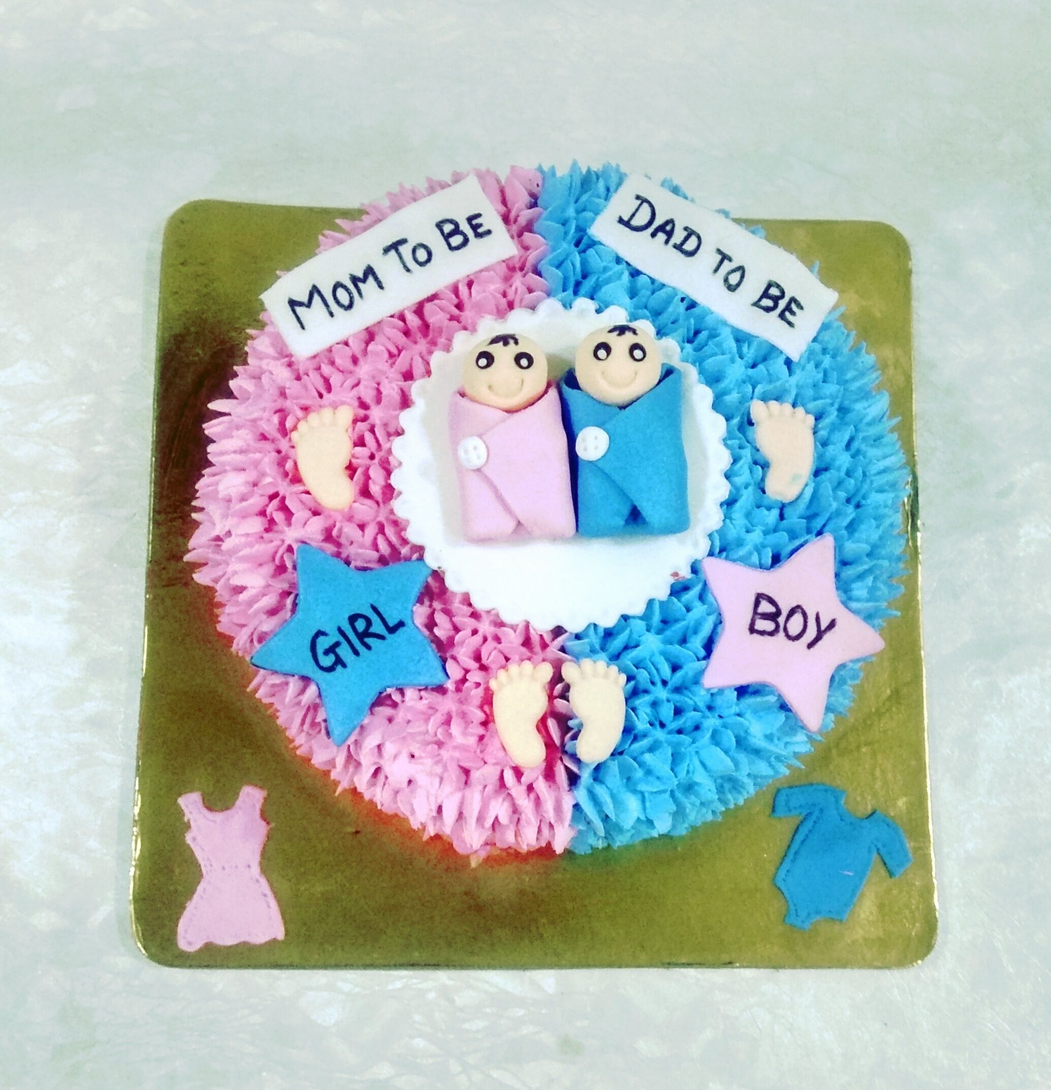 baby shower cream cake