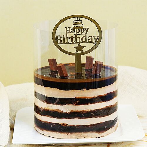 kitkat pull me up cake