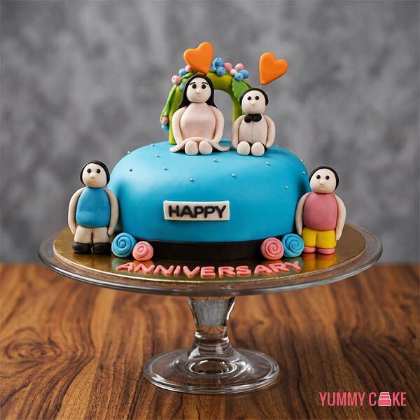 Happy Moments Anniversary Cake