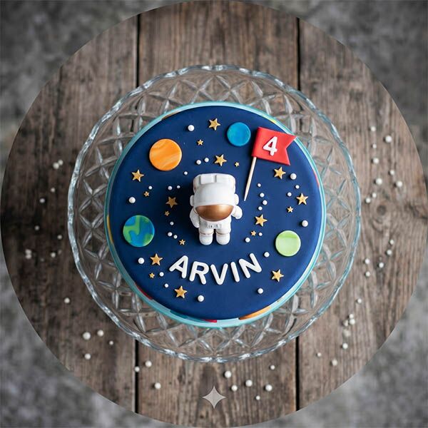 astronaut silver moon cake top view