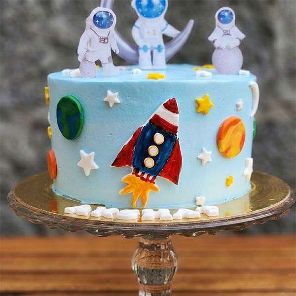 sky blue astronaut space cake front view