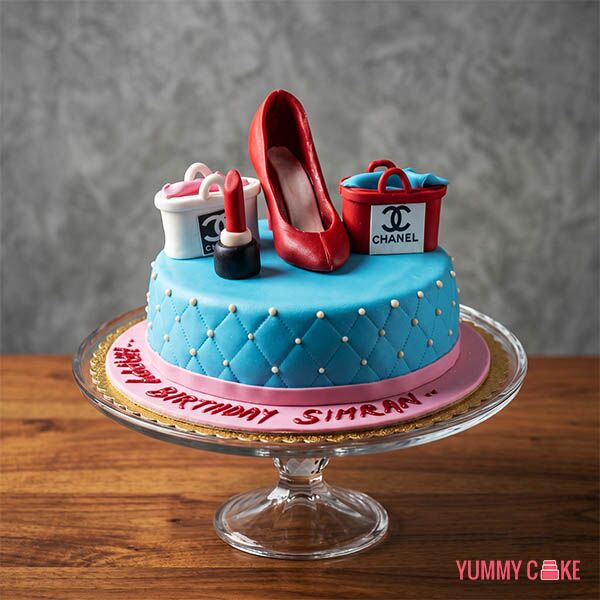 Makeup and Fashion Theme Cake