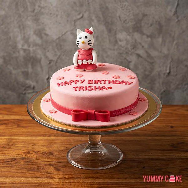 Hello Kitty Cake