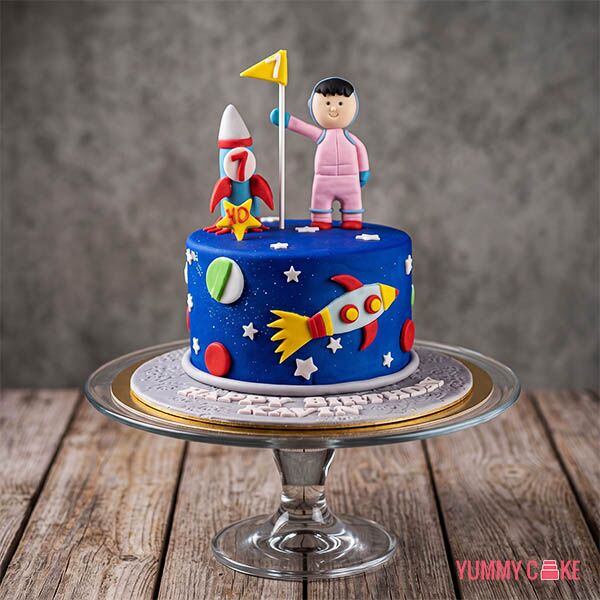 Astronaut Cake