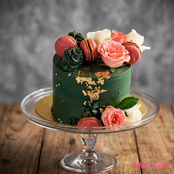 Royal Green Floral Cake