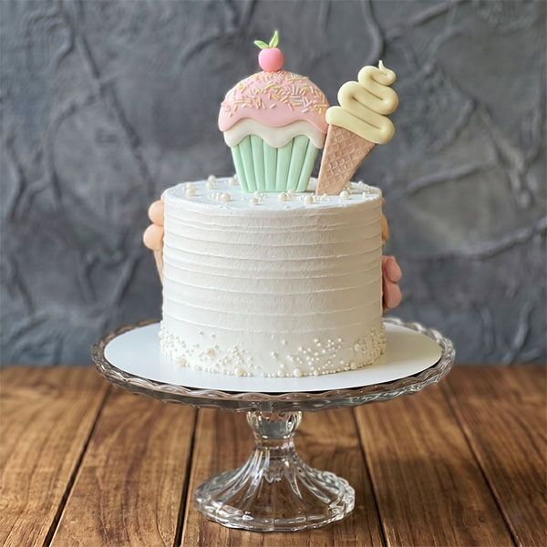 pastel cupcake ice cream cake side view