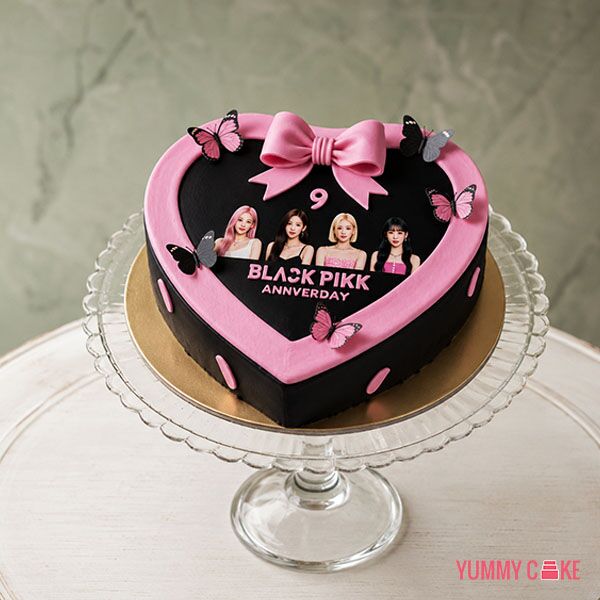 blackpink heart shape cake