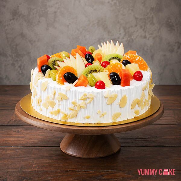 Yummy Fresh Fruit Cake