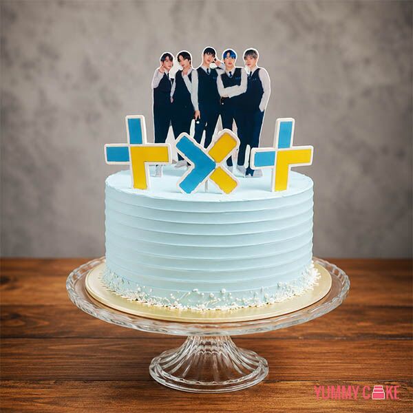 TXT Theme Cake
