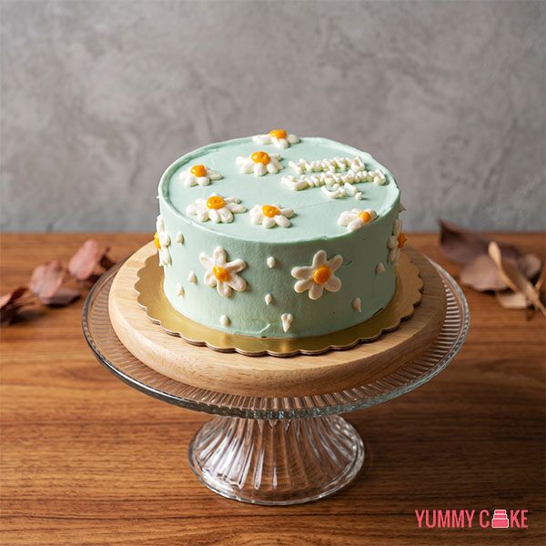 Minimalist Buttercream Cake
