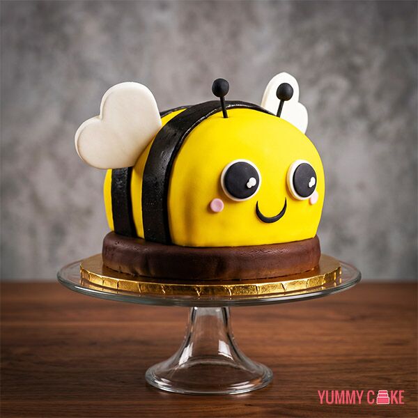 Bumblebee Cake