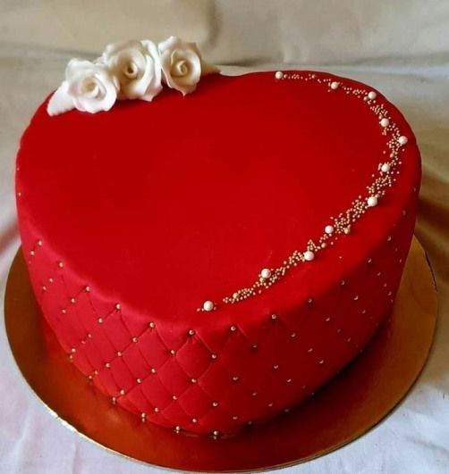 red velvet heart shape cake