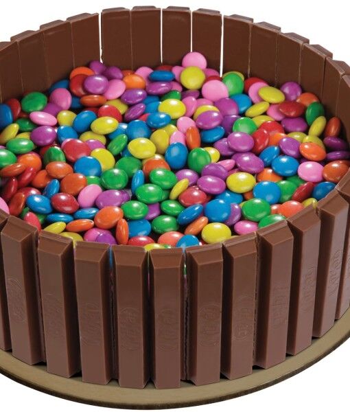 kitkat-germs-cake