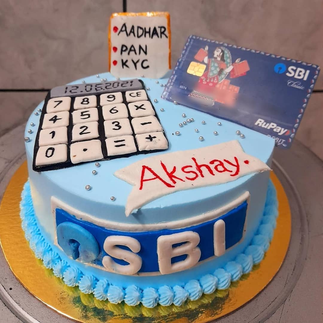 banker retirement cake