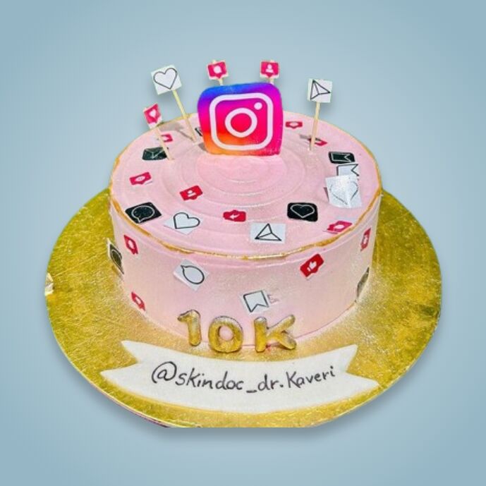 10K Instagram followers pink celebration cake