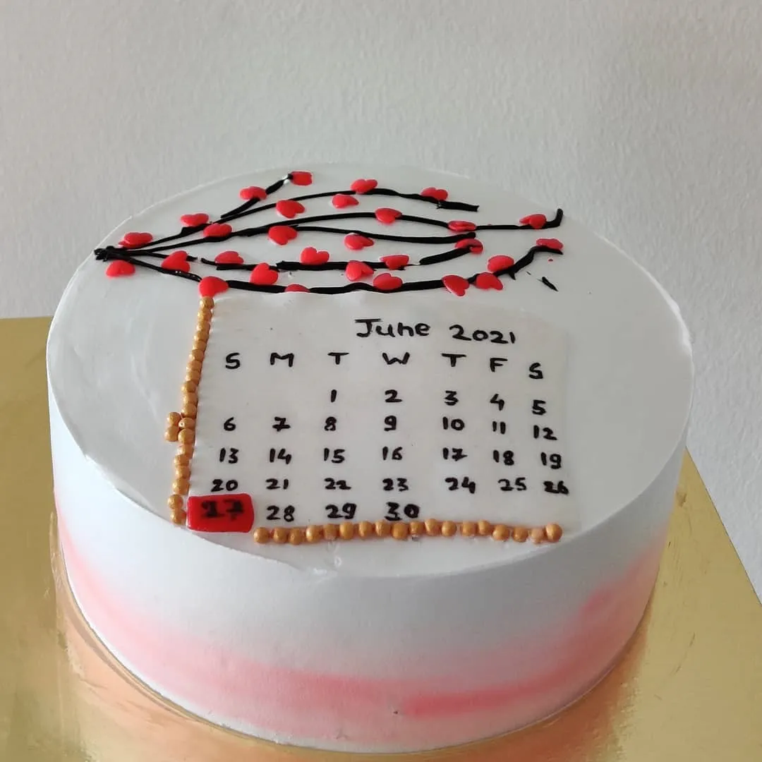 Cake decorated like a calendar